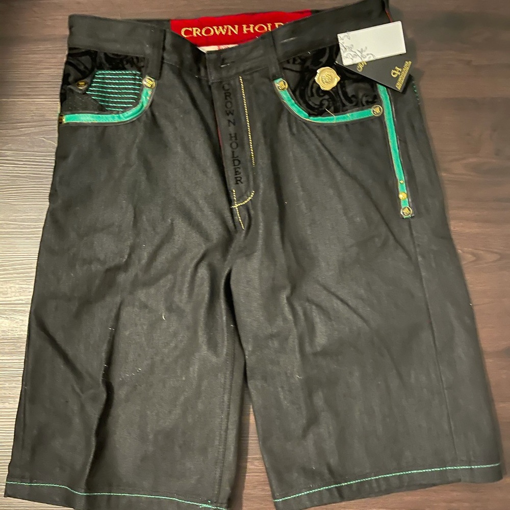 Crown holder men’s jeans shorts